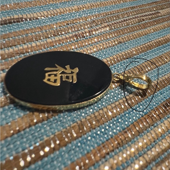 14K YELLOW GOLD PENDANT with GOLD OVER ONYX - Picture 9 of 11